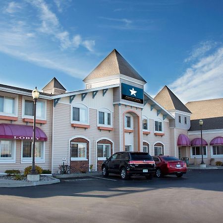Magnuson Grand Pioneer Inn&Suites Escanaba Exterior foto
