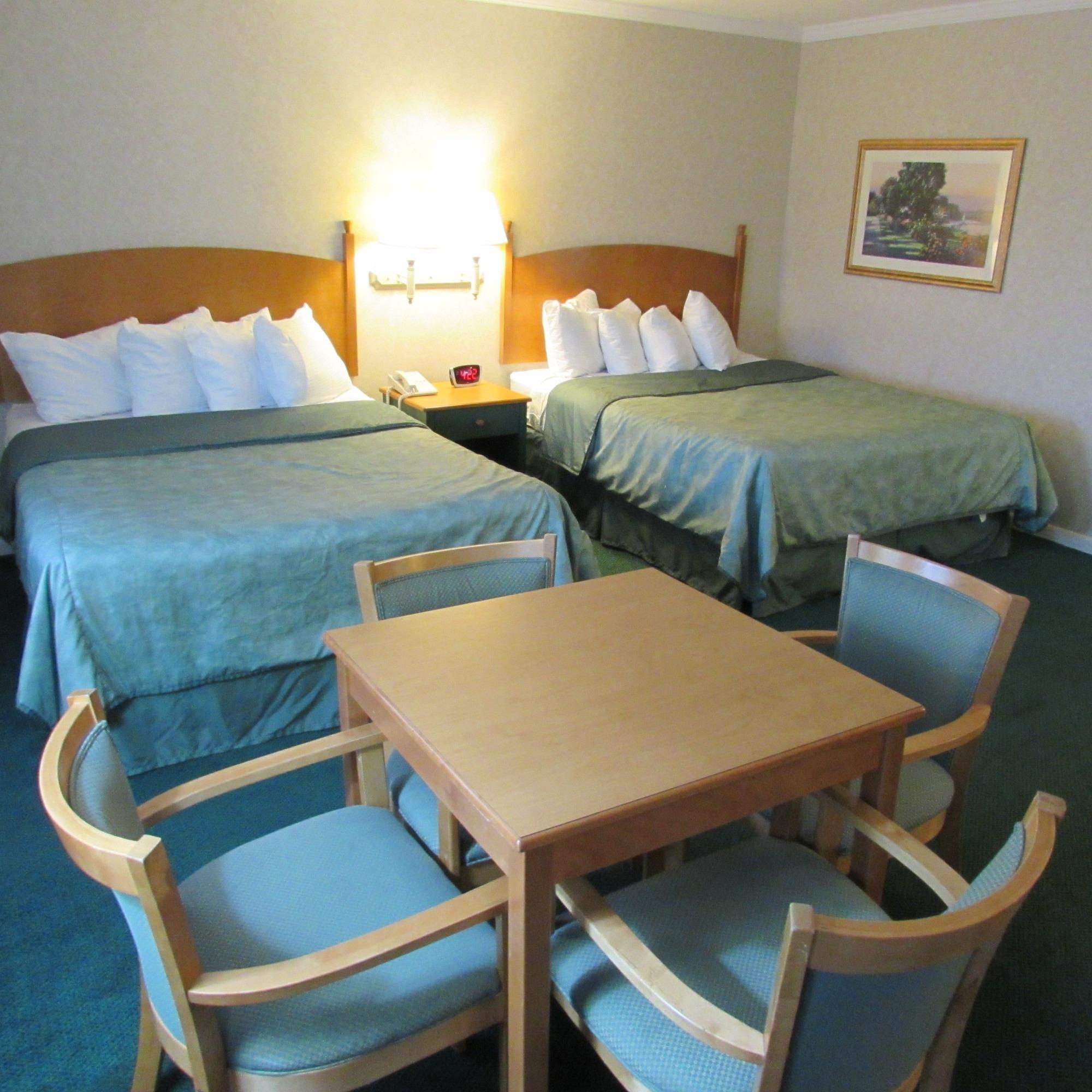 Magnuson Grand Pioneer Inn&Suites Escanaba Exterior foto