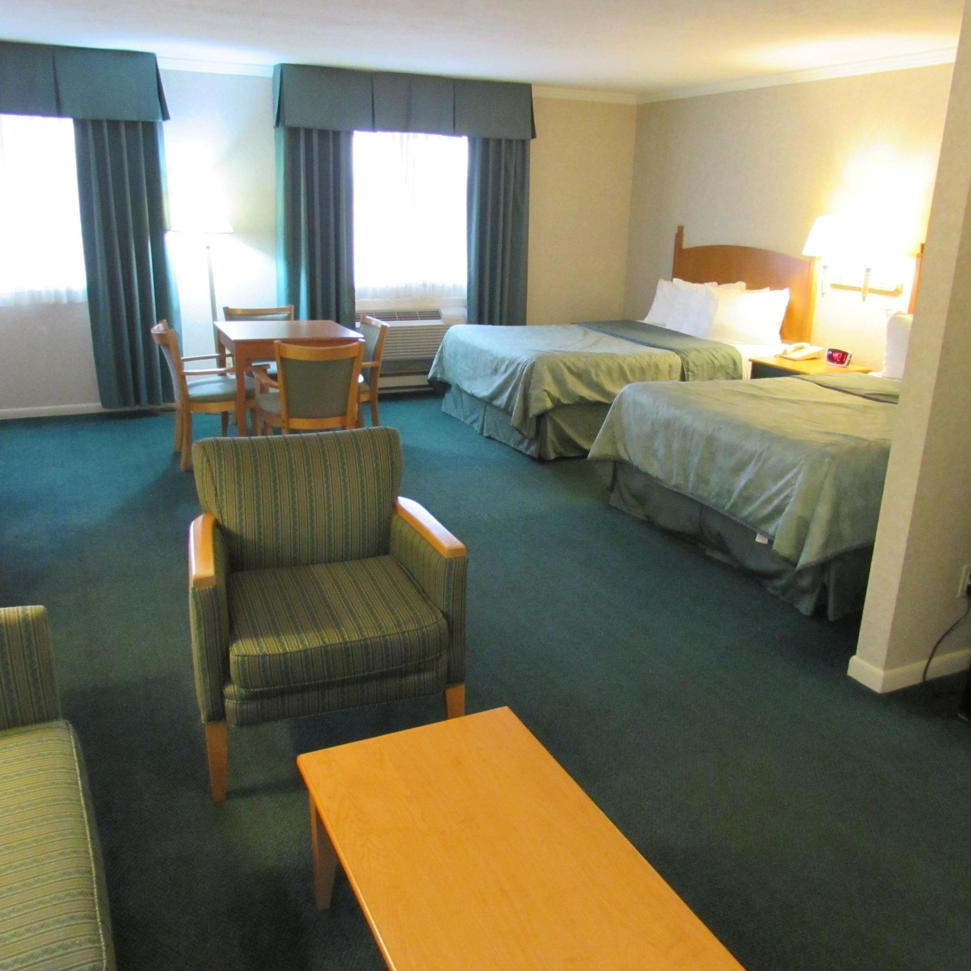 Magnuson Grand Pioneer Inn&Suites Escanaba Exterior foto