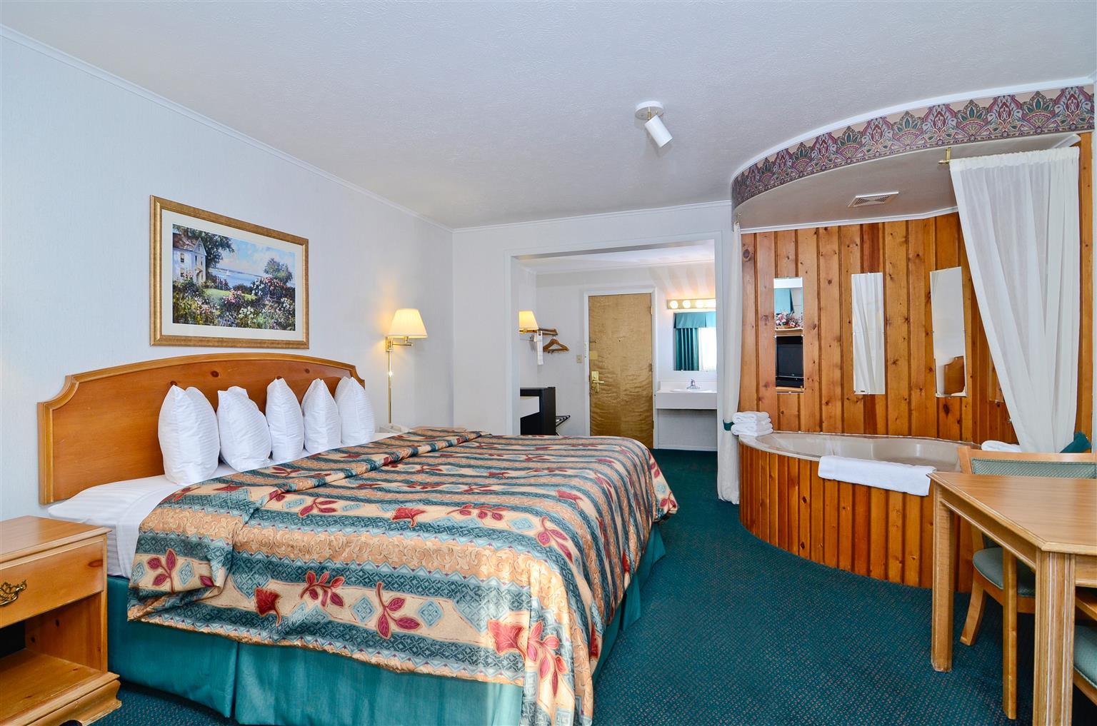 Magnuson Grand Pioneer Inn&Suites Escanaba Zimmer foto
