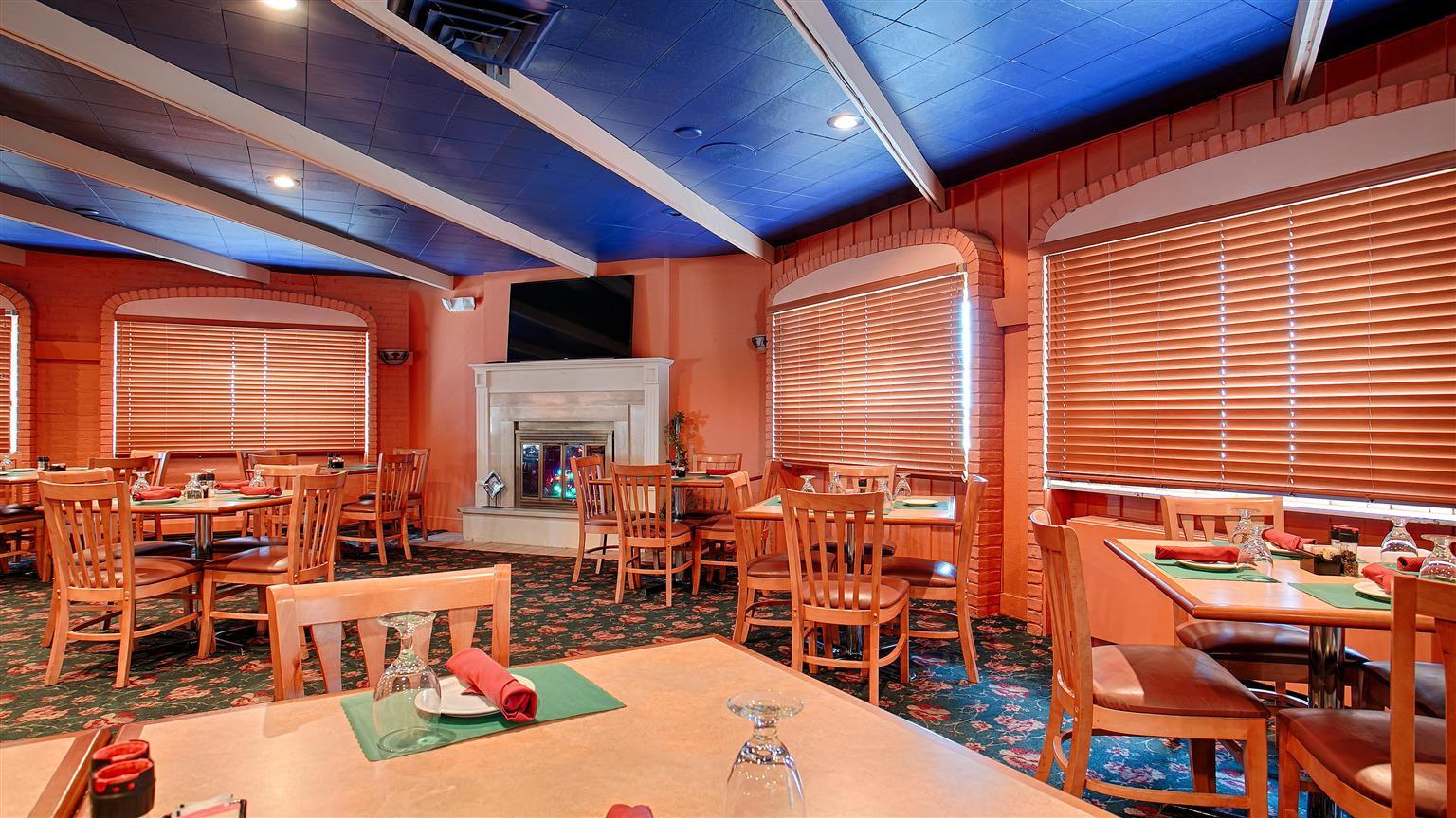 Magnuson Grand Pioneer Inn&Suites Escanaba Exterior foto